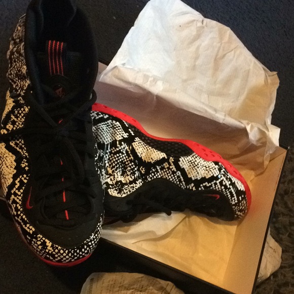 Nike air foamposite one - Picture 2 of 5
